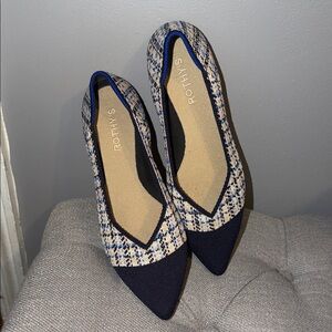 Rothy's Navy and Cream Patterned Flats